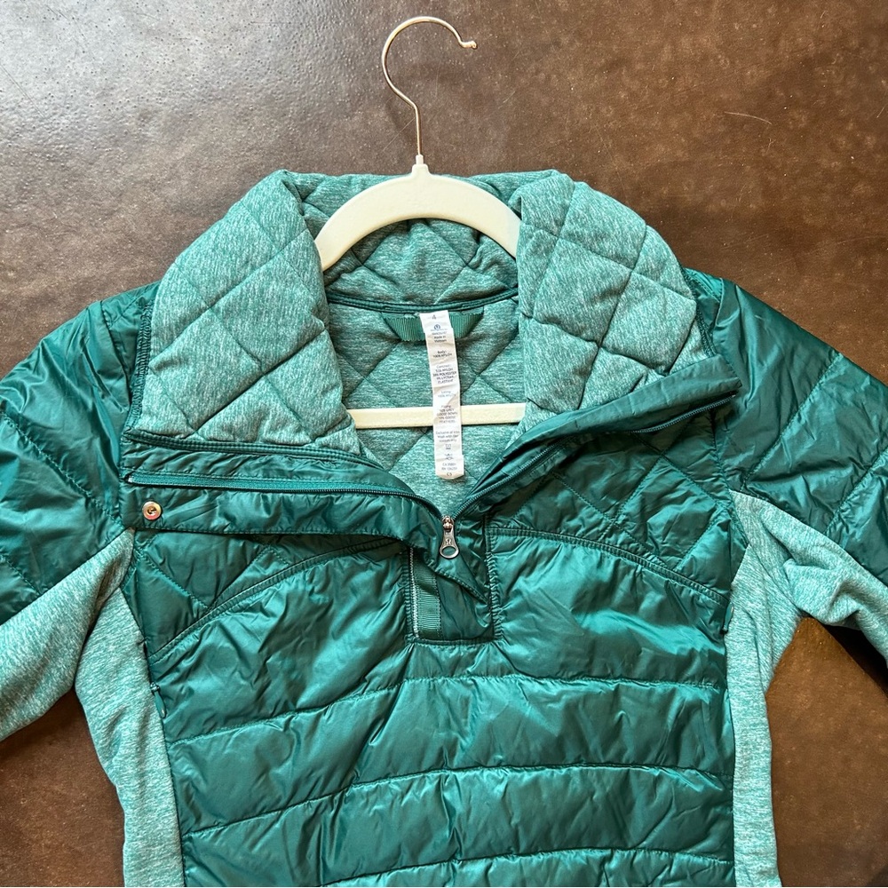 Lululemon- Down for a Run in Forage Teal- down running pullover- size 4 - Picture 5 of 15